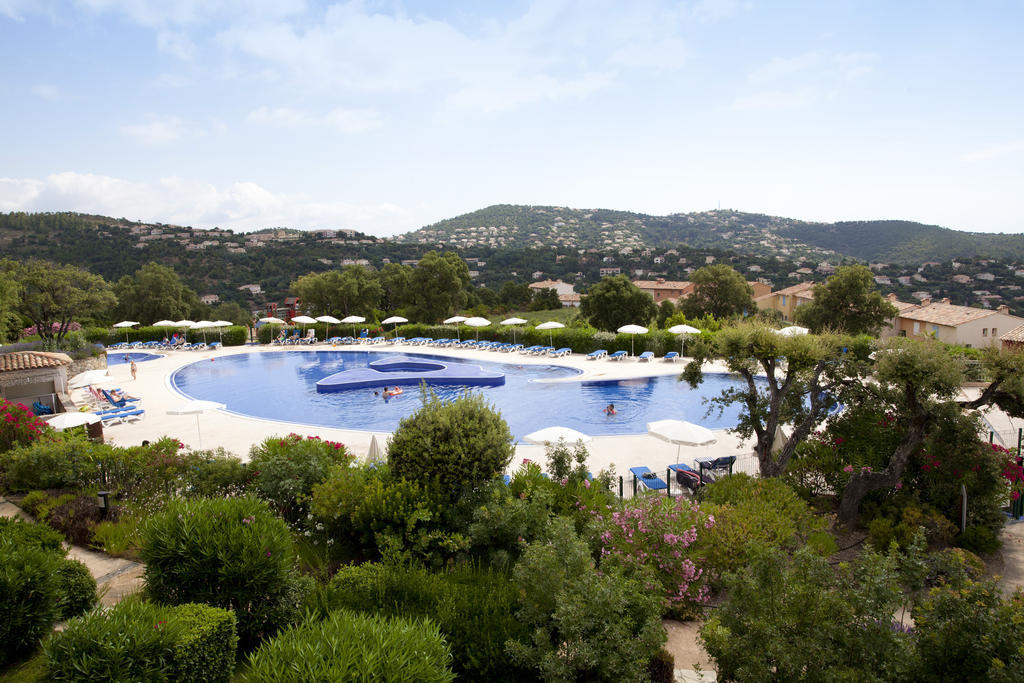 Residence Pierre & Vacances Premium Les Calanques Des Issambres Лес-Иссамбр Экстерьер фото