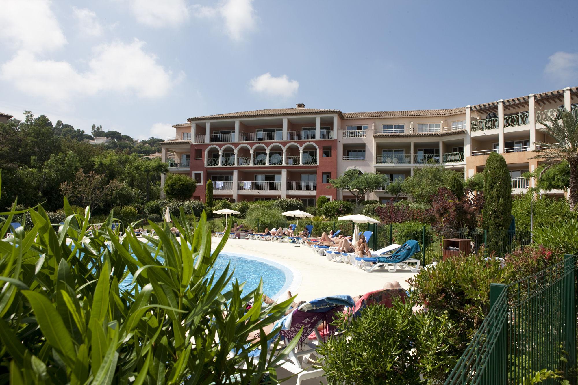 Residence Pierre & Vacances Premium Les Calanques Des Issambres Лес-Иссамбр Экстерьер фото